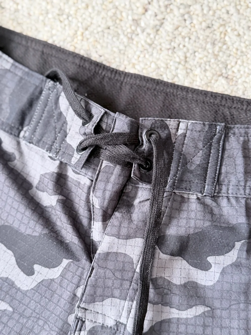 burnside | Mens Gray Camouflage Board Shorts | Size 32